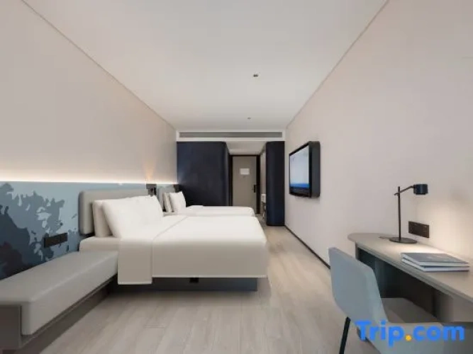 Deluxe Family Suite