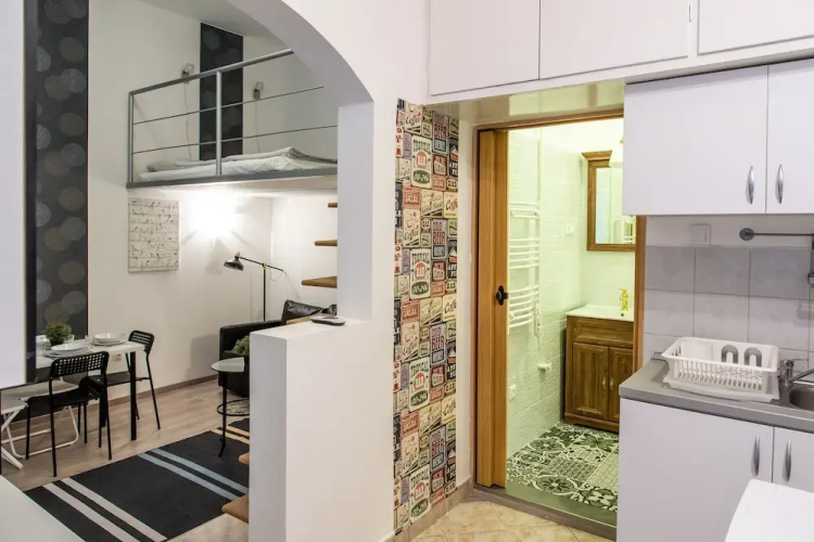 Cosy studio flat, Síp street