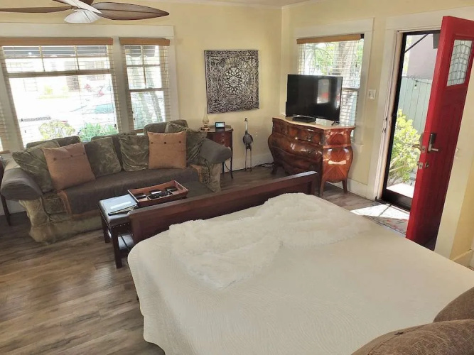 Beach Bungalow-lb