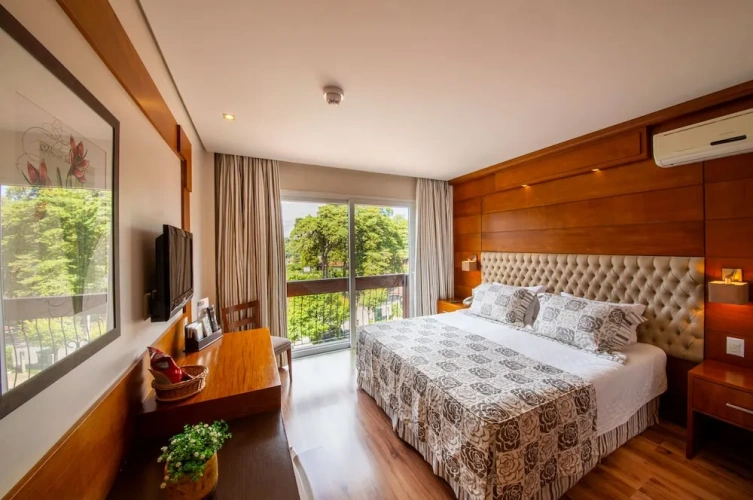 Luxury Super Apartment with city view