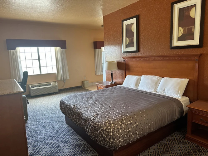 HiWay Inn Express