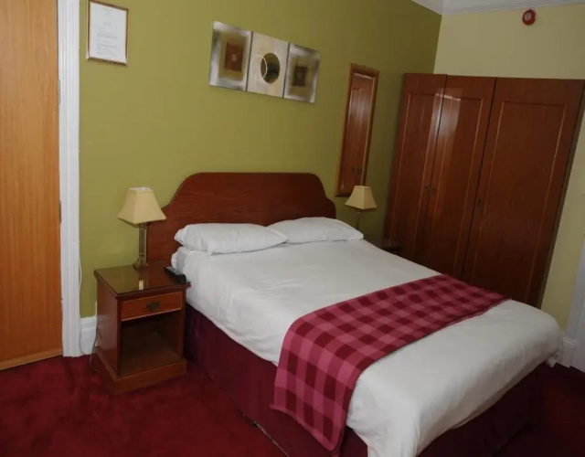 Wimblehurst Hotel