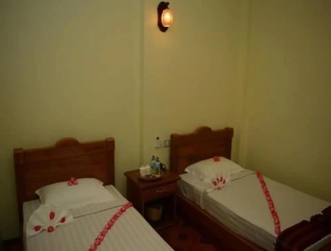 Kayah Golden Hill Hotel