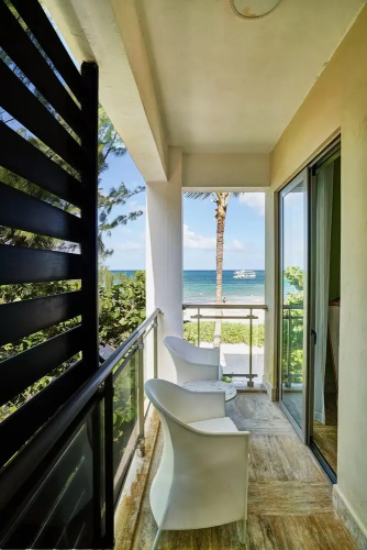 Luxury Beachfront Condo w Ocean View A-201