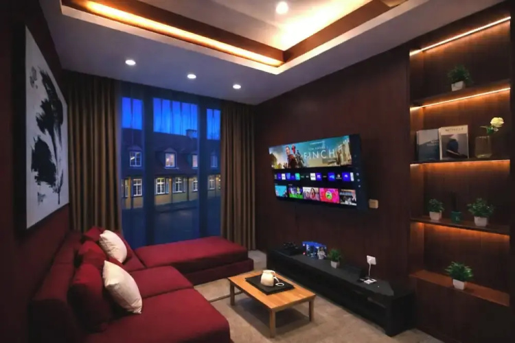 Crimson Autumn Suites JP