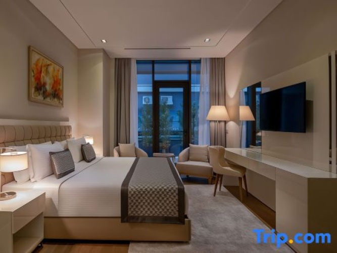 3 Bedrooms Garden Villa