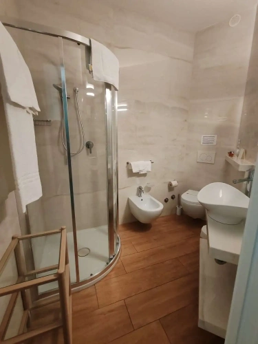 Standard Double room with balcony and with partial sea view