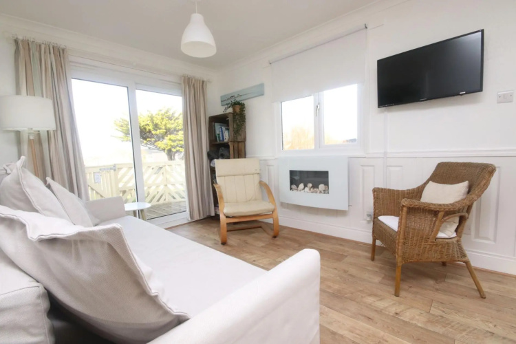 37A Medmerry Park 2 Bedroom Chalet