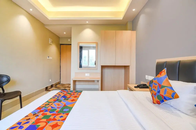 Fabhotel Jp