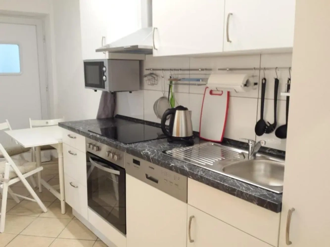 3 Bedrooms Apartment