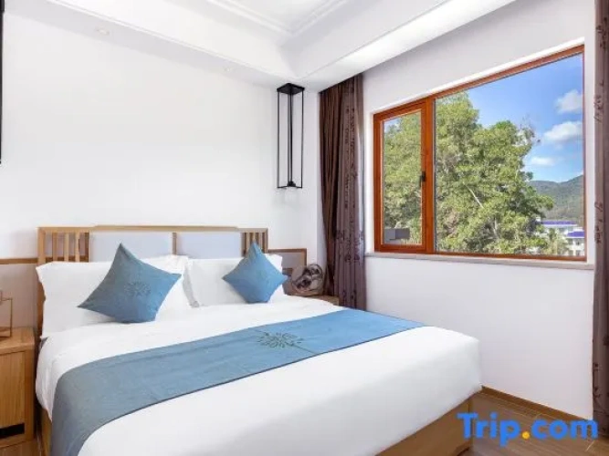 Quadruple Family Suite