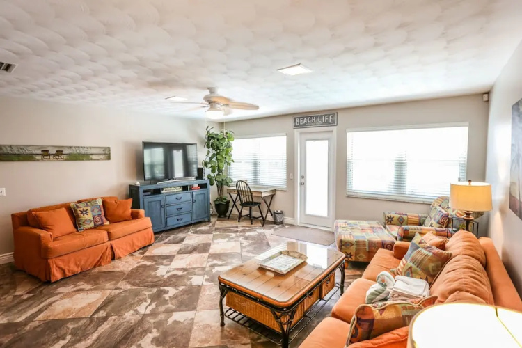 105 Tropical Shore Way