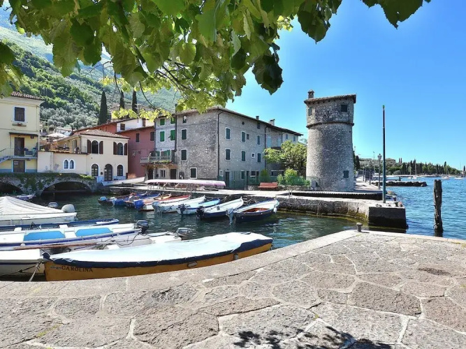 Il Mulino di Klimt Overlooking The Port