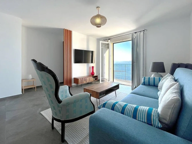 Family Apartment with balcony