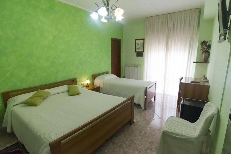Hotel Supersonik