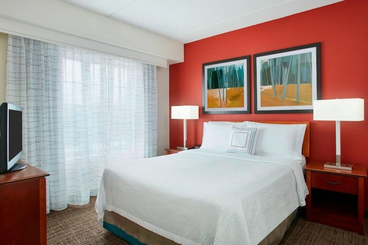 1 Bedroom Suite