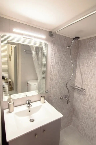 Urban Ceramic Apartment by GHH