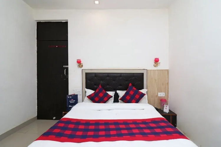 Hotel Green House By OYO Rooms