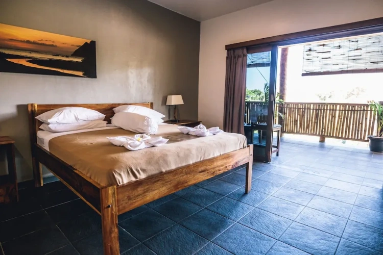 1 Bedroom Deluxe room with partial sea view