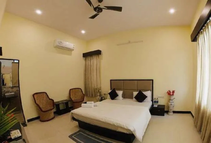 Aravali Hills Resort