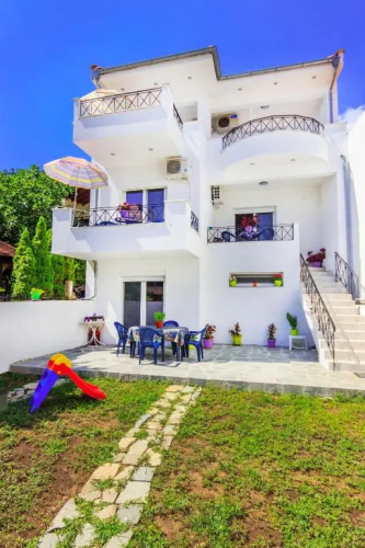RG Studios Thassos #5