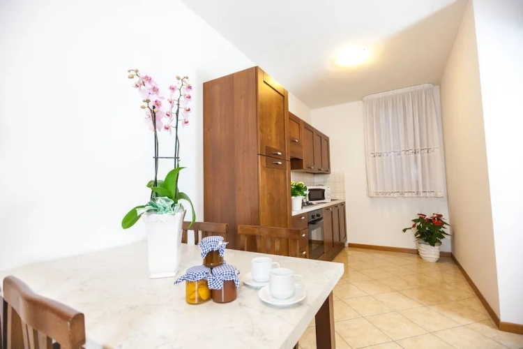 3 Bedrooms Double Family Apartment with balcony and with courtyard view