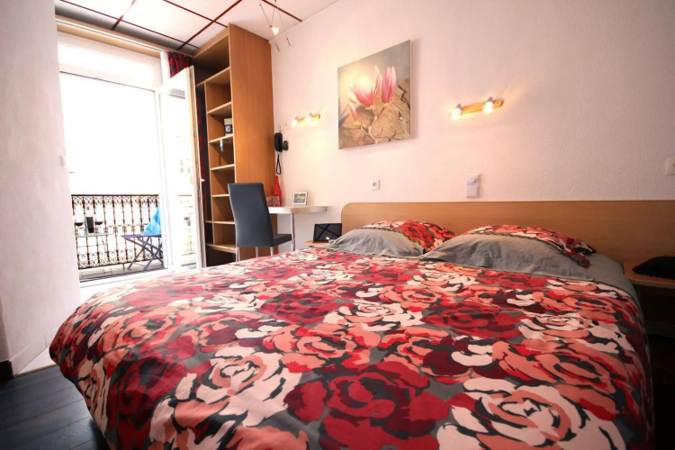 Avaton Hotel