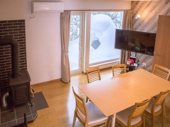 3 Bedrooms Cottage