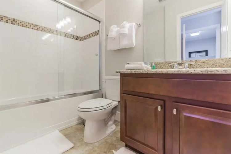 6BR 5BA Solterra Pool Home