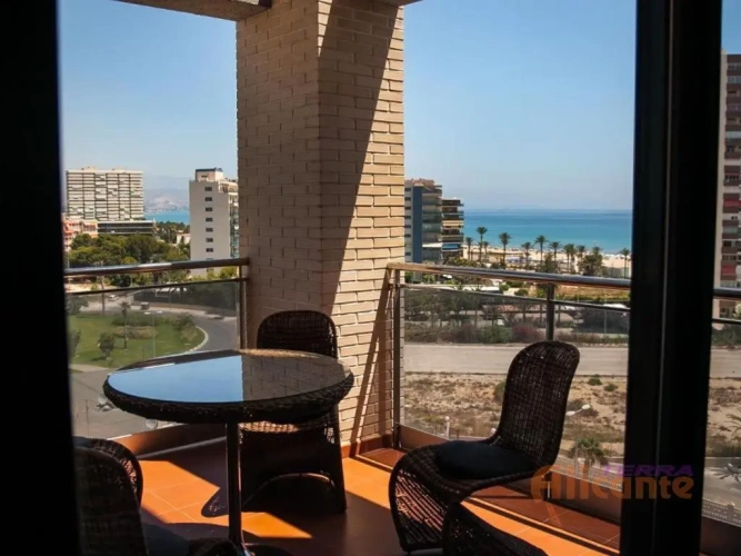 Apartment with sea view