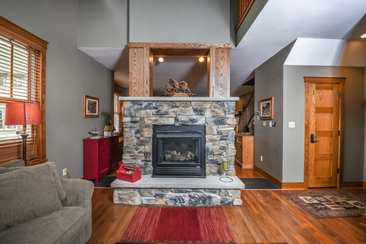 Deep Breath 4 Bedroom House