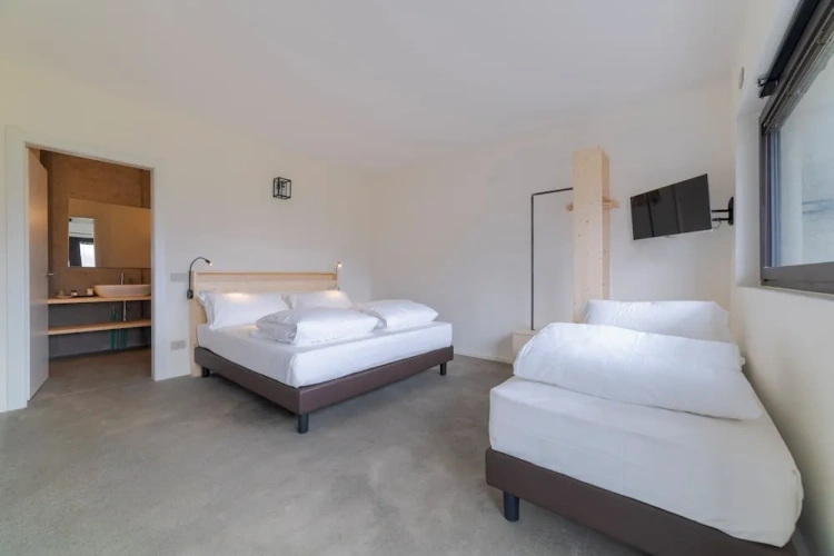 Deluxe Triple room