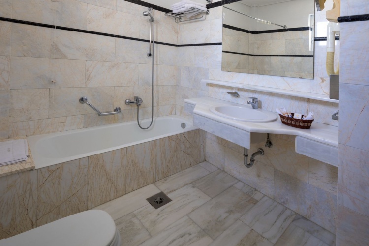 1 Bedroom Double Suite