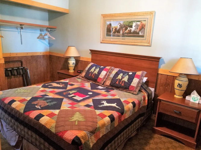 Lake View Lodge