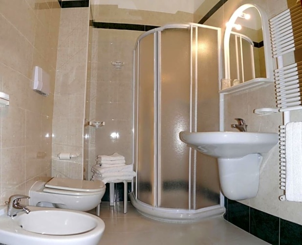 Standard Twin room with view