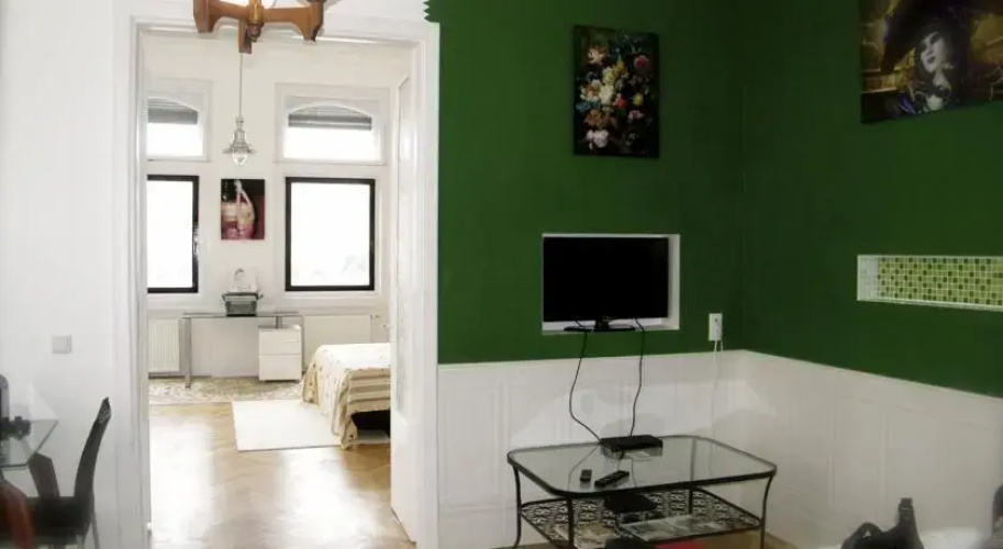 Panoramic Flat