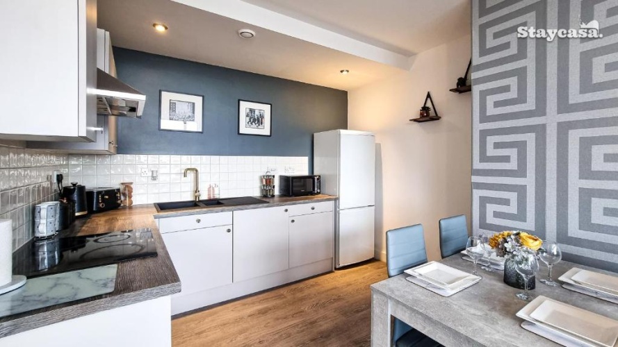 2 Bedrooms Apartment