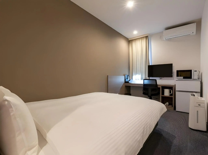 HOTEL R9 The Yard Ena