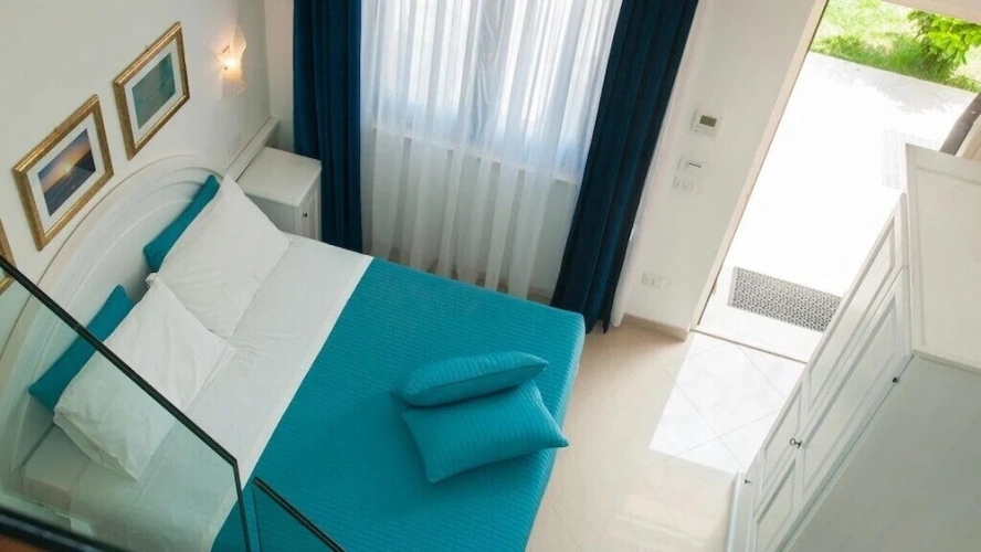 Classic Quadruple room
