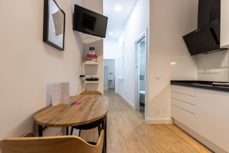 1 Bedroom Apartment