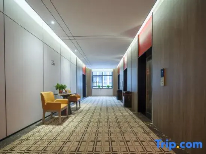 Zhenyue Hotel (Headquarters Base)