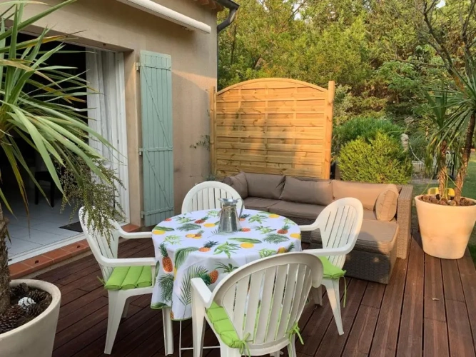 2 Bedrooms Villa