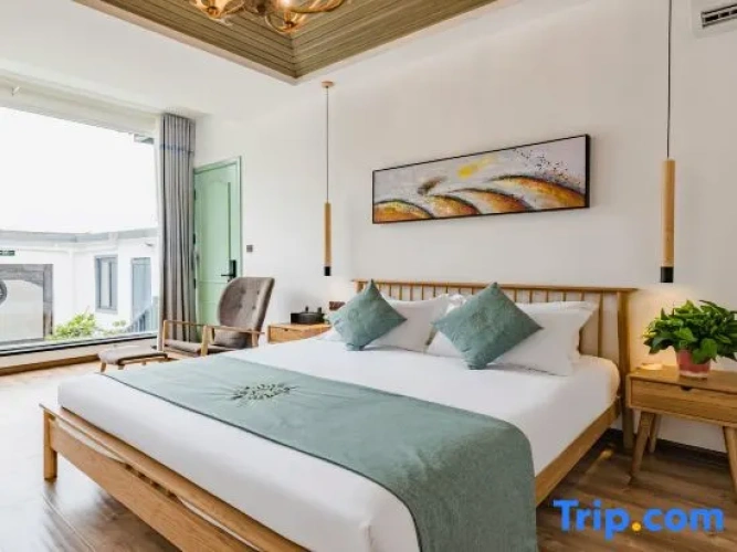 Standard Double room with courtyard view