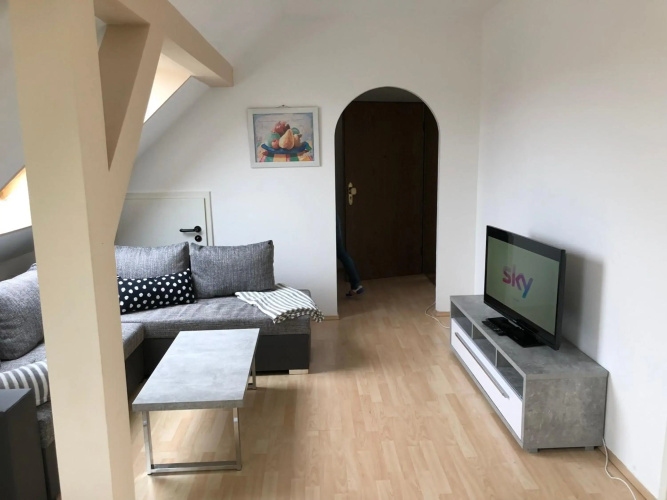 Kuschelige Dachgeschosswohnung am Clarapark