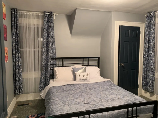 Pontiac Guest House