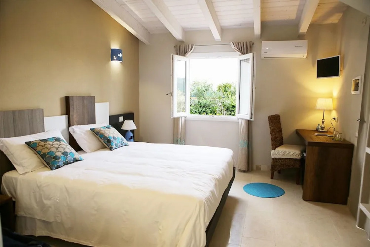 Avion B&B