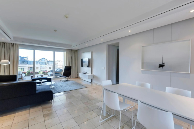 401 Apartment