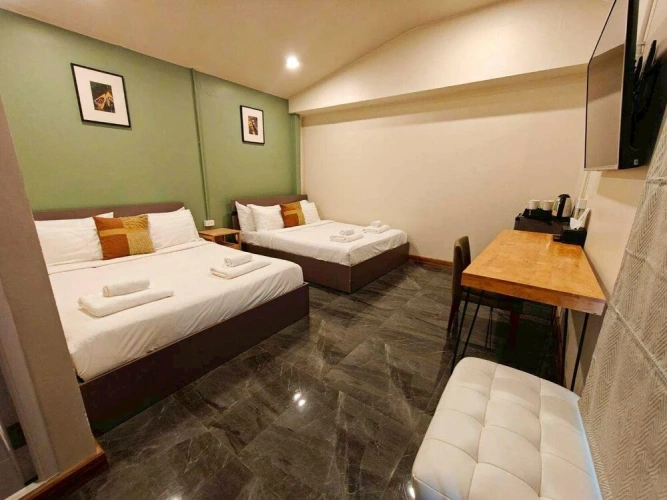 Deluxe Quadruple room
