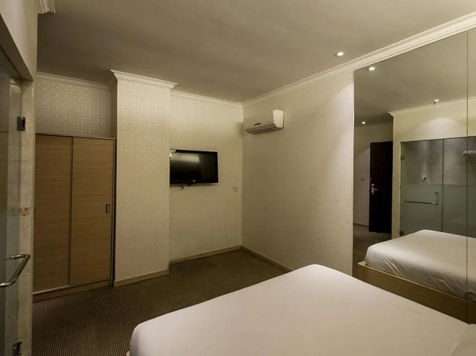 Hin's Hotel