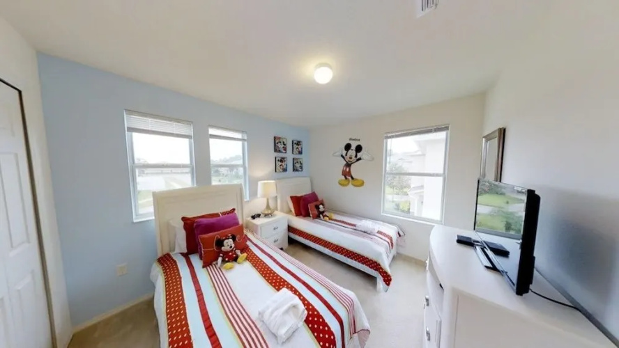 Crystal Cove Resort
